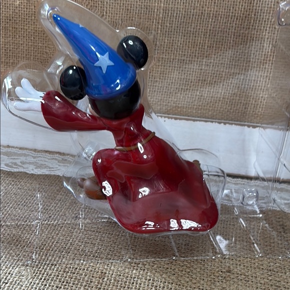D23 Magic & Mystery Sorcerer's Apprentice Mickey Mouse Figurine - Picture 3 of 7